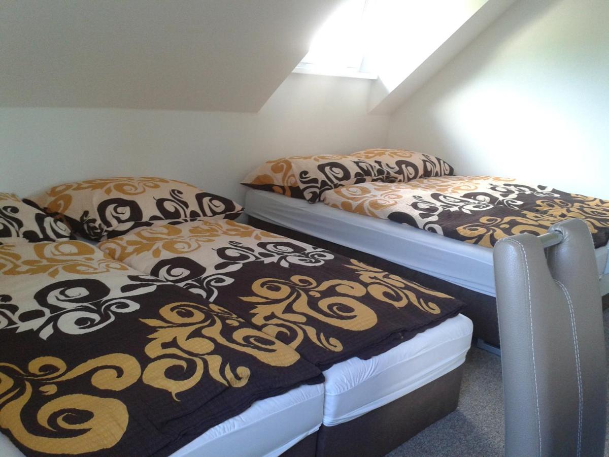 Quadruple Room with Shared Bathroom