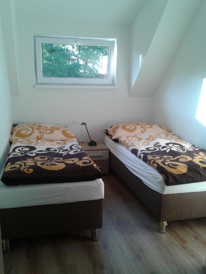Twin Room with Shared Toilet