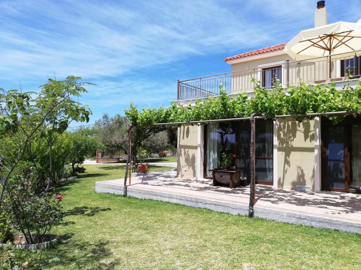 Anio Residence - Rustic Modern with Sea and Mountain View Terrace - B&B