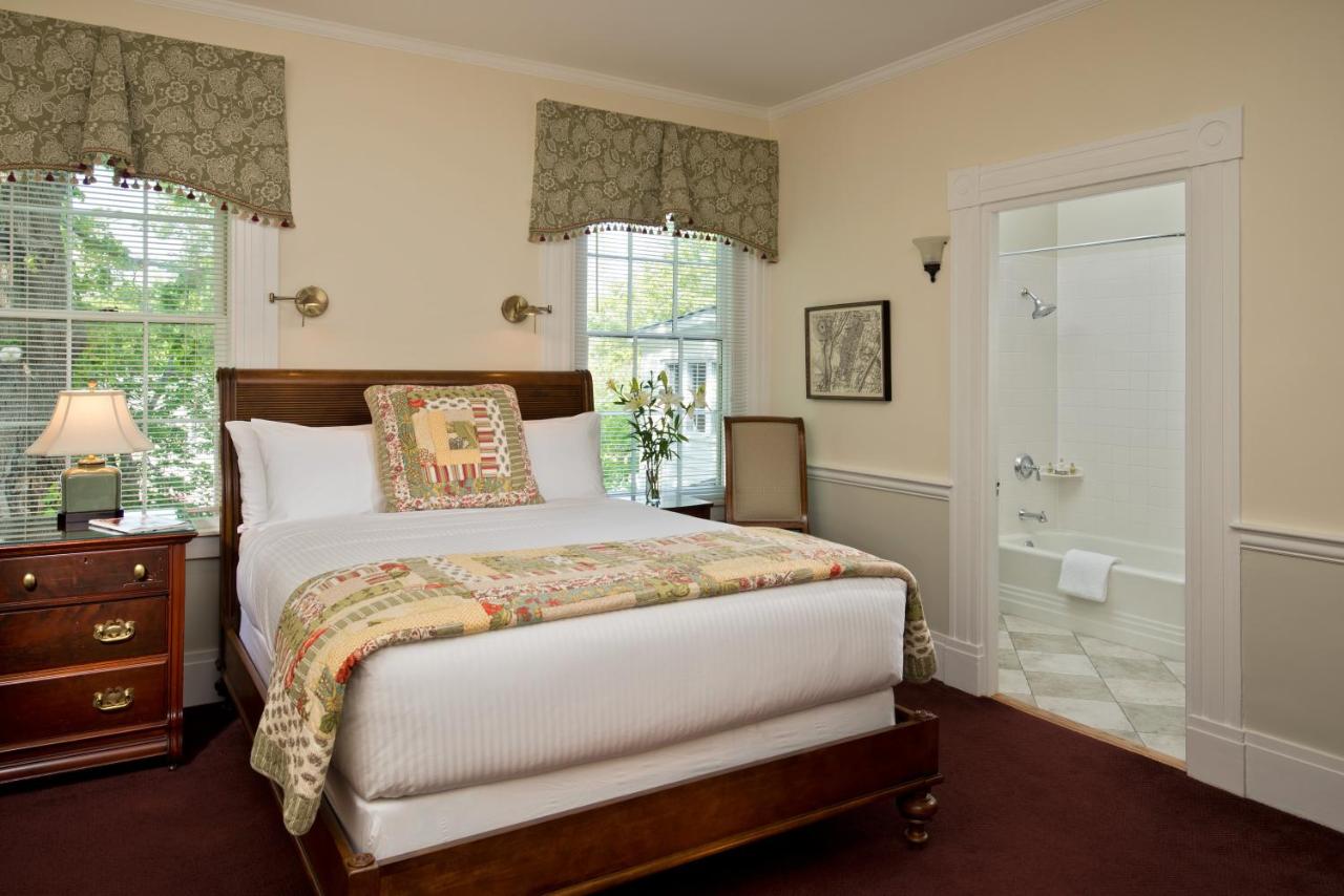 King Room with Lake View