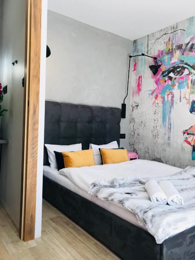 Apartment mit Terrasse