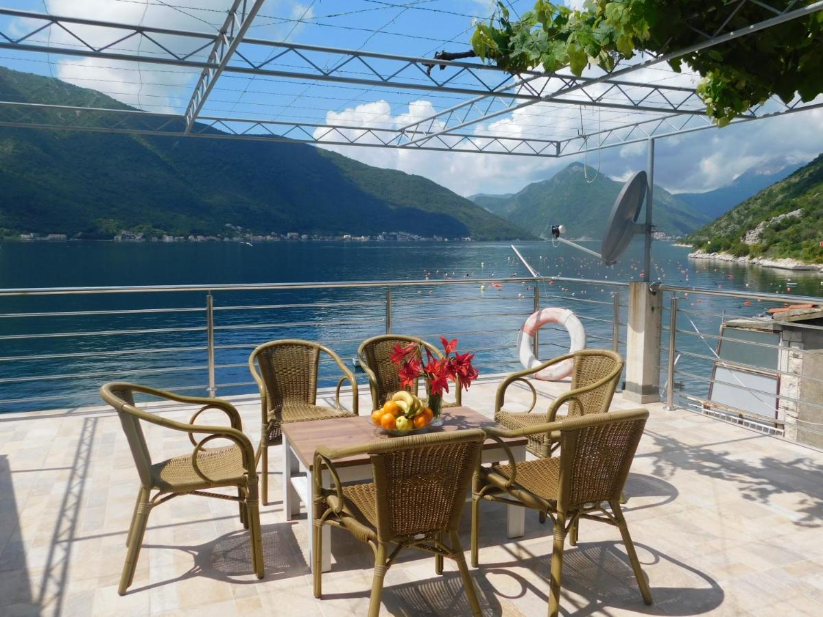 B&B Kotor - Apartman Posejdon - Bed and Breakfast Kotor