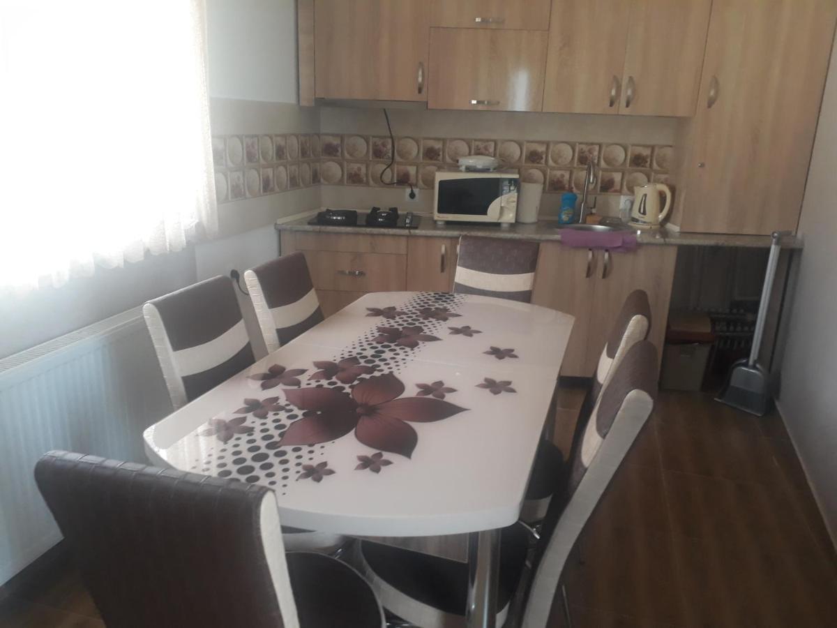 Sweet night - B&B Stepantsminda