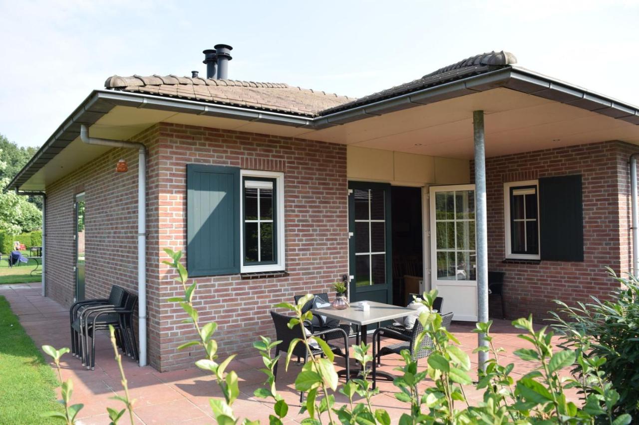 B&B Voorthuizen - Wilbrink 6-8 pers. bungalow - Bed and Breakfast Voorthuizen