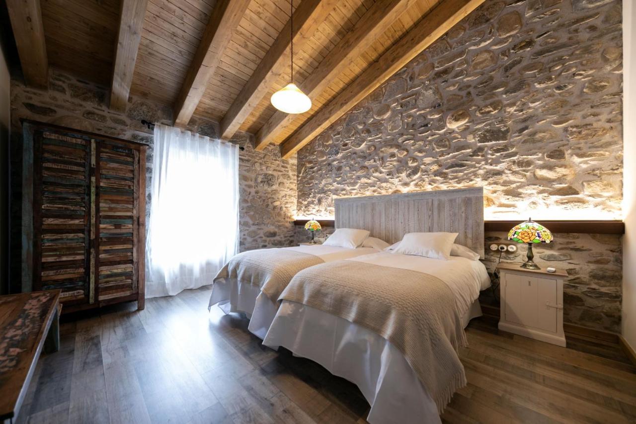 Chambre Double ou Lits Jumeaux avec Salle de Bains