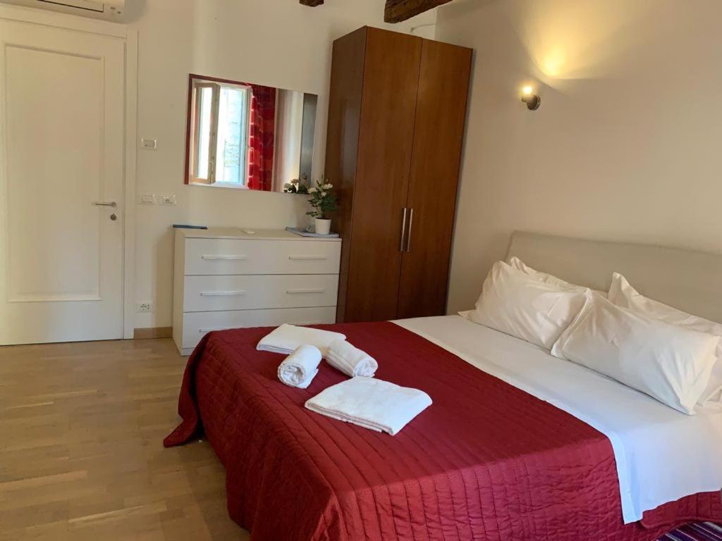 Habitación Triple con balcón