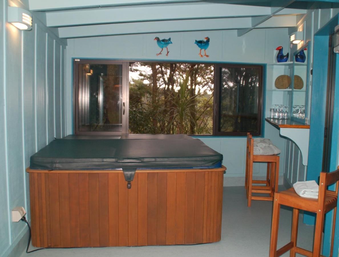 B&B Parua Bay - Kohinui Glade Holiday Cottage - Bed and Breakfast Parua Bay