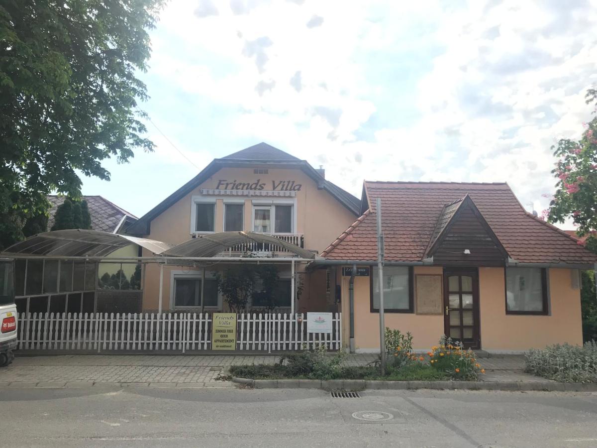 Friends Villa Apartments - B&B Hévíz