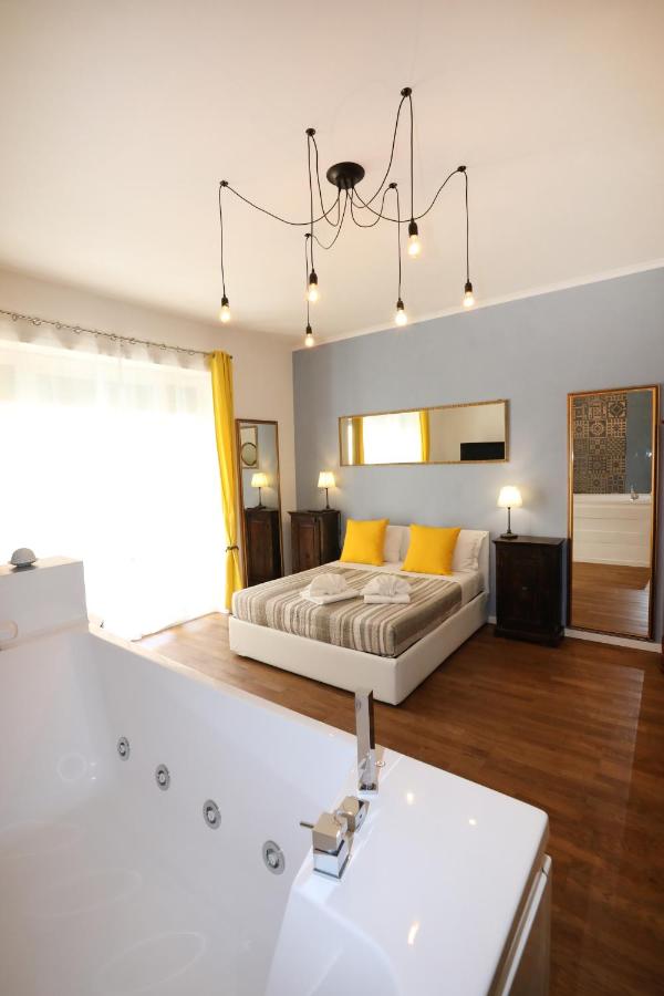 Unique luxury apartment and rooms - B&B Rome