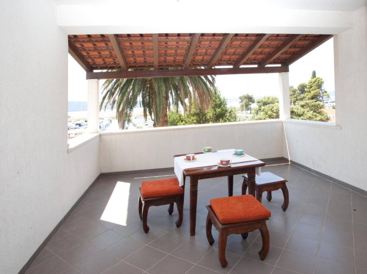 Appartamento con 1 Camera da Letto, Balcone e Vista Mare