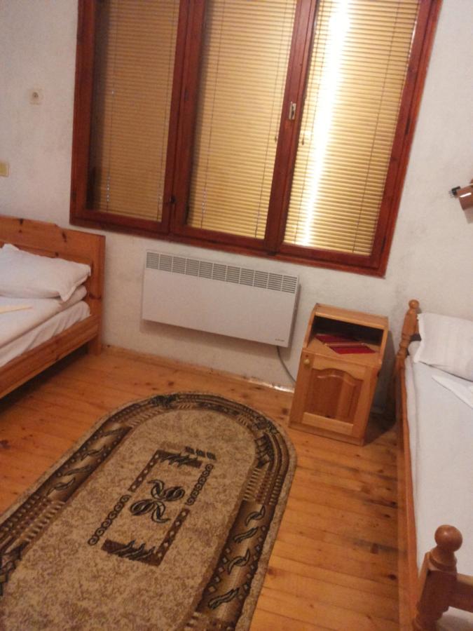 Vierbettzimmer mit Bad