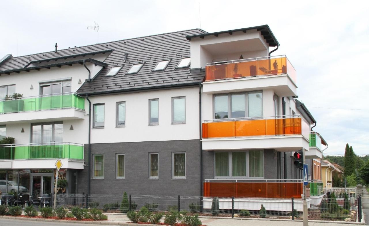 Lábas-Ház Apartman - Ferienwohnung