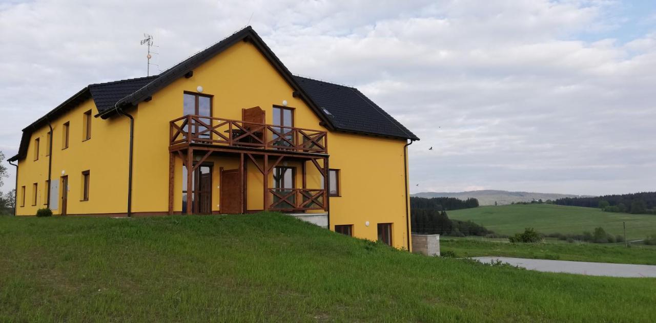 Apartman Erika Lipno - B&B Frymburk