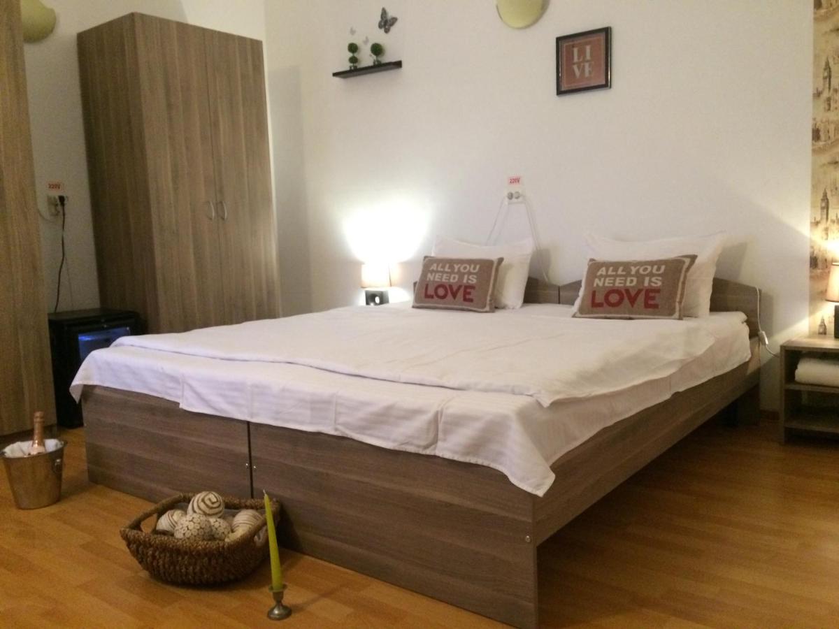 Standard Double Room with Shared Bathroom