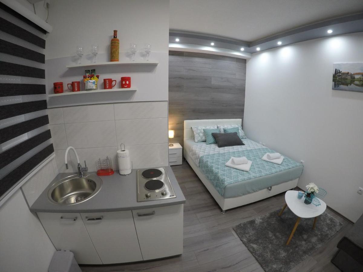 B&B Trebinje - Apartman DMD - Bed and Breakfast Trebinje