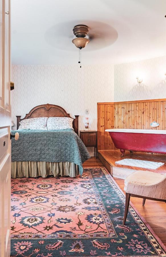 Double Room - Non-Smoking