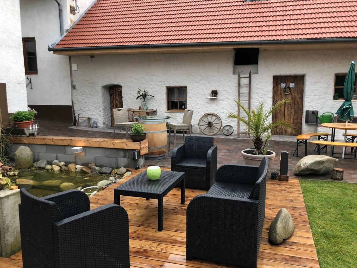 B&B Kollersdorf - Auszeit; Gästehaus & mehr - Bed and Breakfast Kollersdorf