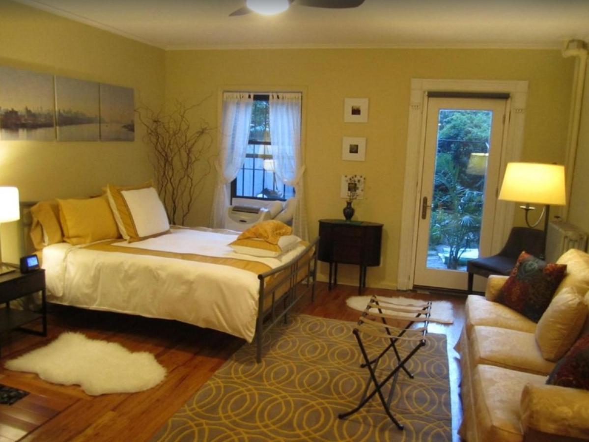 B&B Nueva York - Fully Furnished Entire Floor Apartment in Historic Harlem - Bed and Breakfast Nueva York