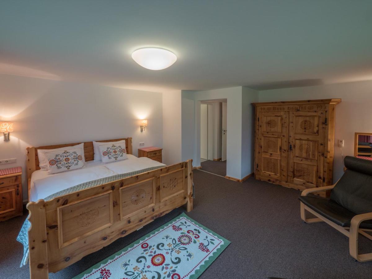 Superior One-Bedroom Apartment with Balcony