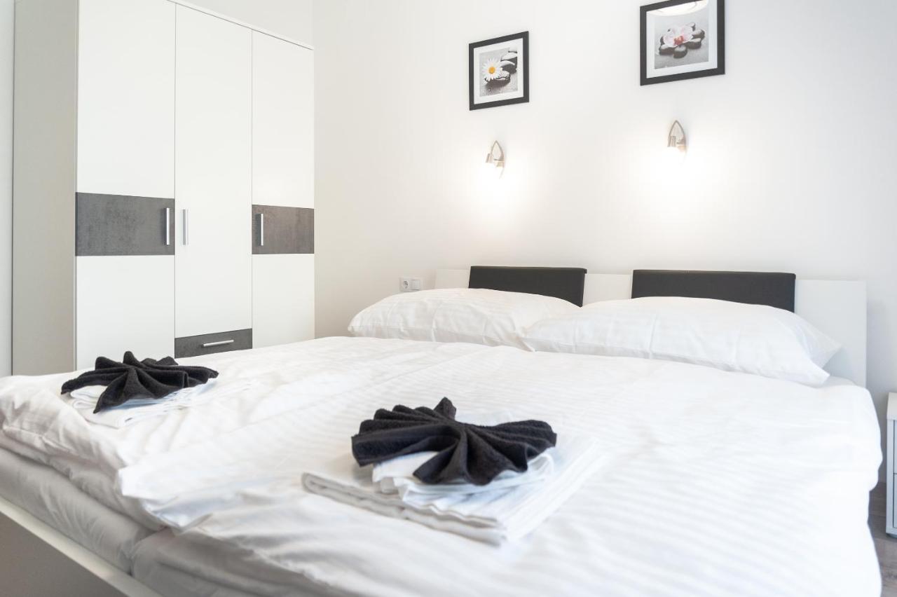Double Room with Private External Bathroom