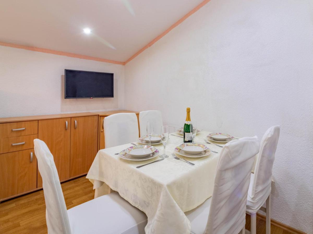 Apartments Anamarija - Bed and Breakfast Medulin