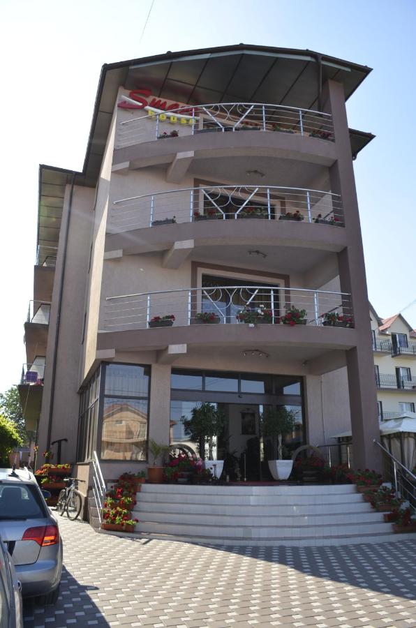 SmartHouse - B&B Costineşti