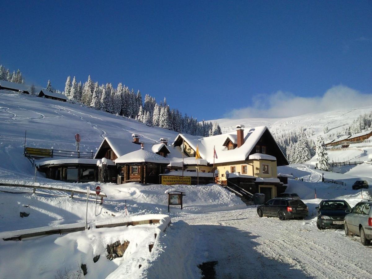 Appartements Futtertrögl - B&B Lachtal