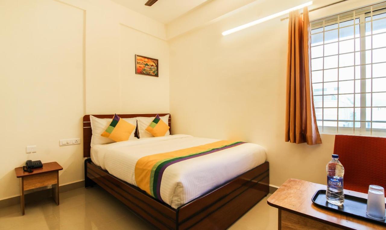 B&B Tirupati - Itsy By Treebo - Riyas Grand - Bed and Breakfast Tirupati