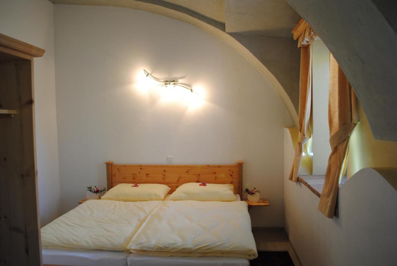 One-Bedroom Apartment with Terrace