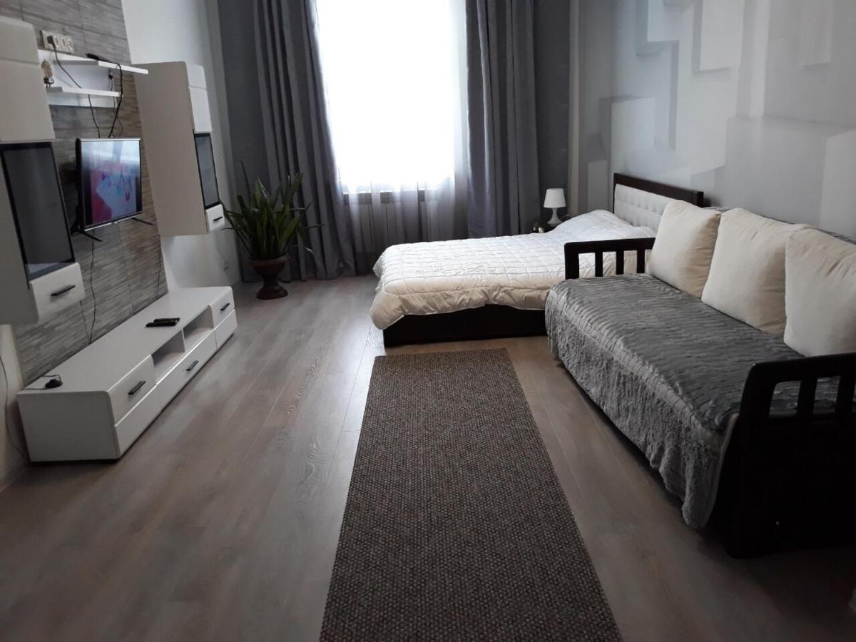 Апартаменти в центрі на Куліша з двома спальнями - Chambres d’hôtes Lviv