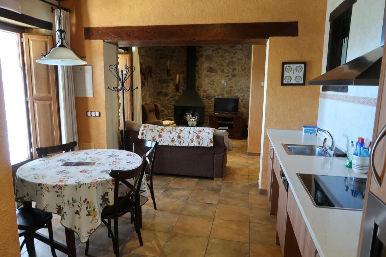 L'Esquella Apartment (2-4 Adults)