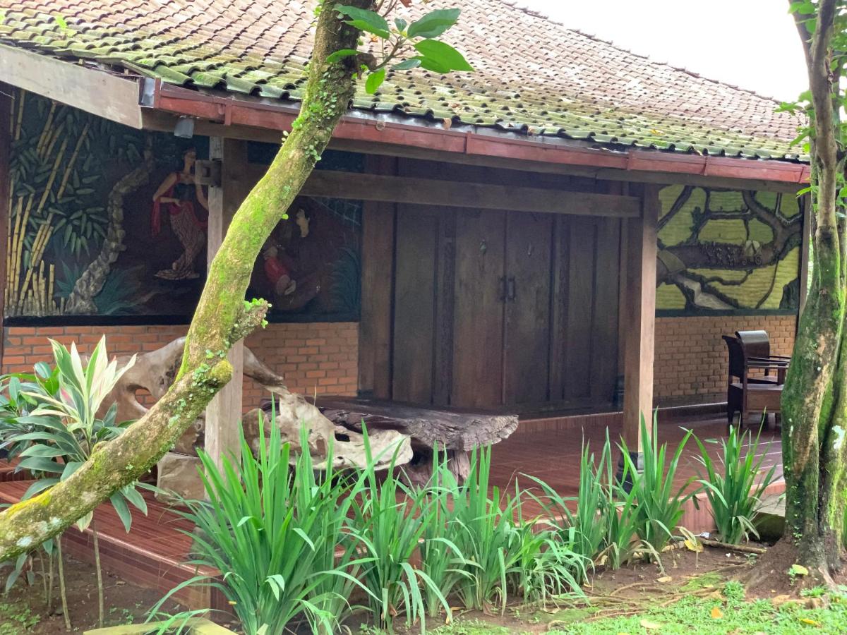 Family Room with Private Bathroom