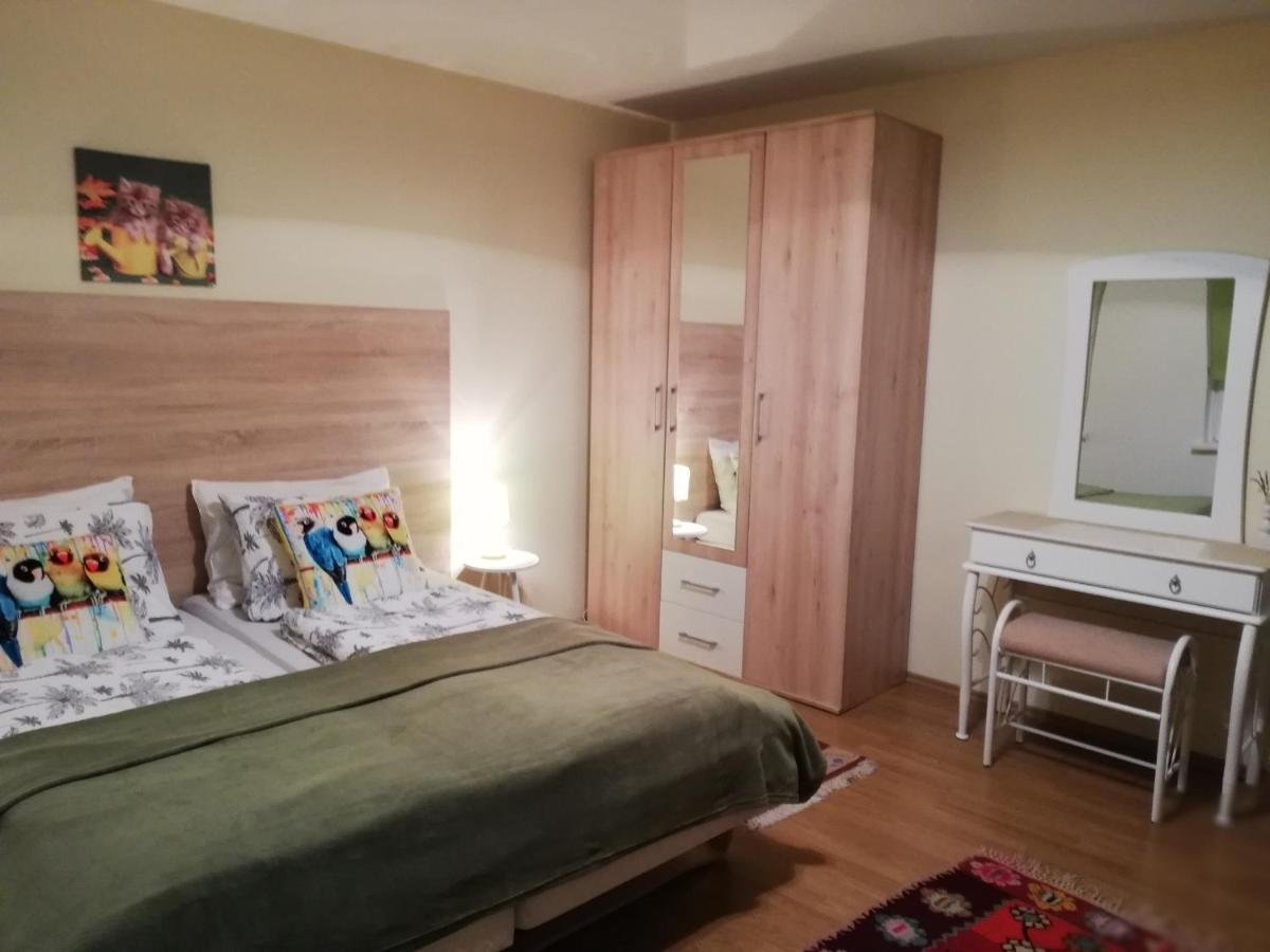 B&B Sarajevo - THE ORCHID Apartment - Bed and Breakfast Sarajevo