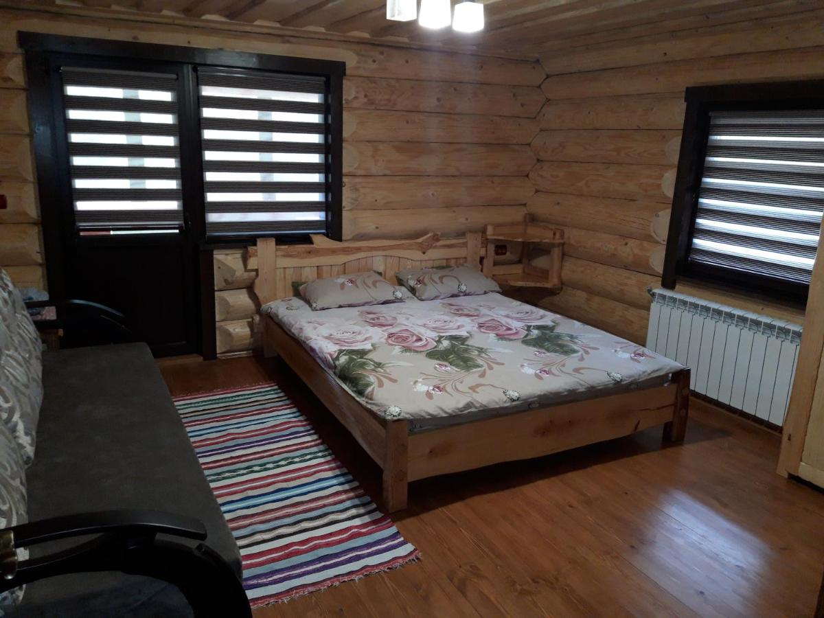 Habitación Triple con vistas a la montaña