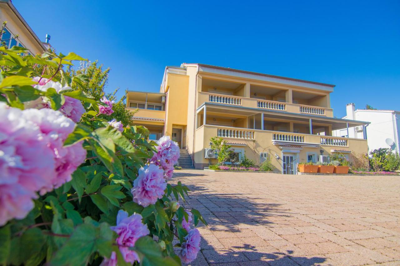 B&B Krk - Apartments City Center Dekanić - Bed and Breakfast Krk