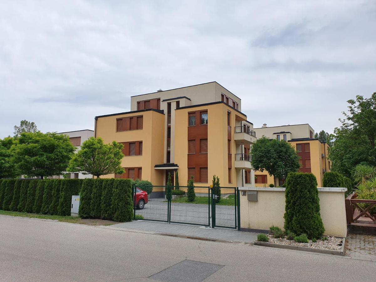 Liviapartman Lelle - B&B
