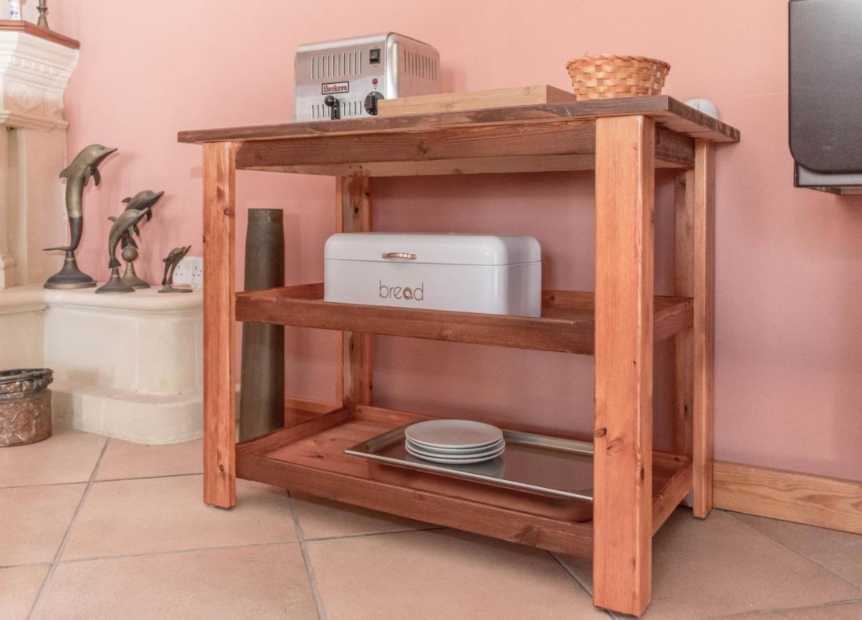 Deluxe Double Room with Shower