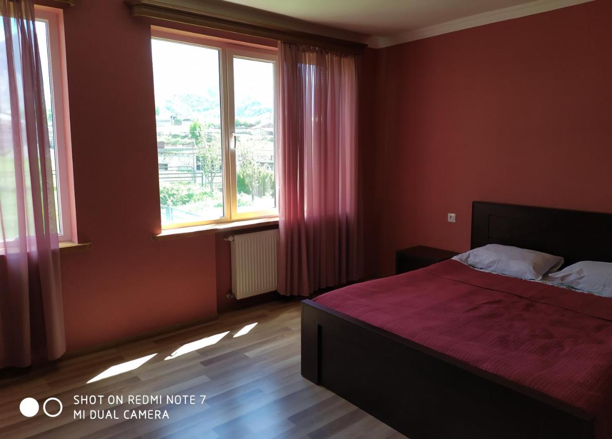 Camera Doppia con Letti Singoli con Bagno Privato
