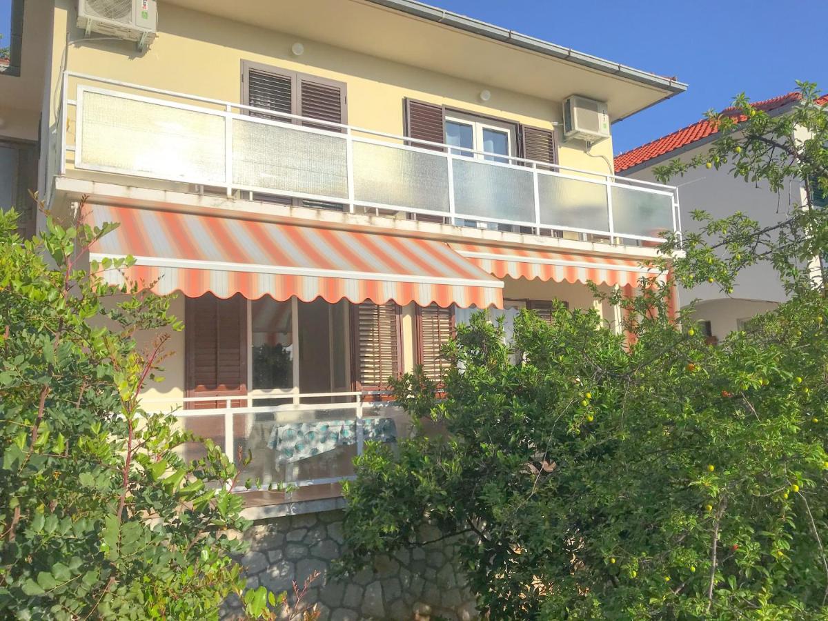 Close to center, quiet, with parking - B&B
