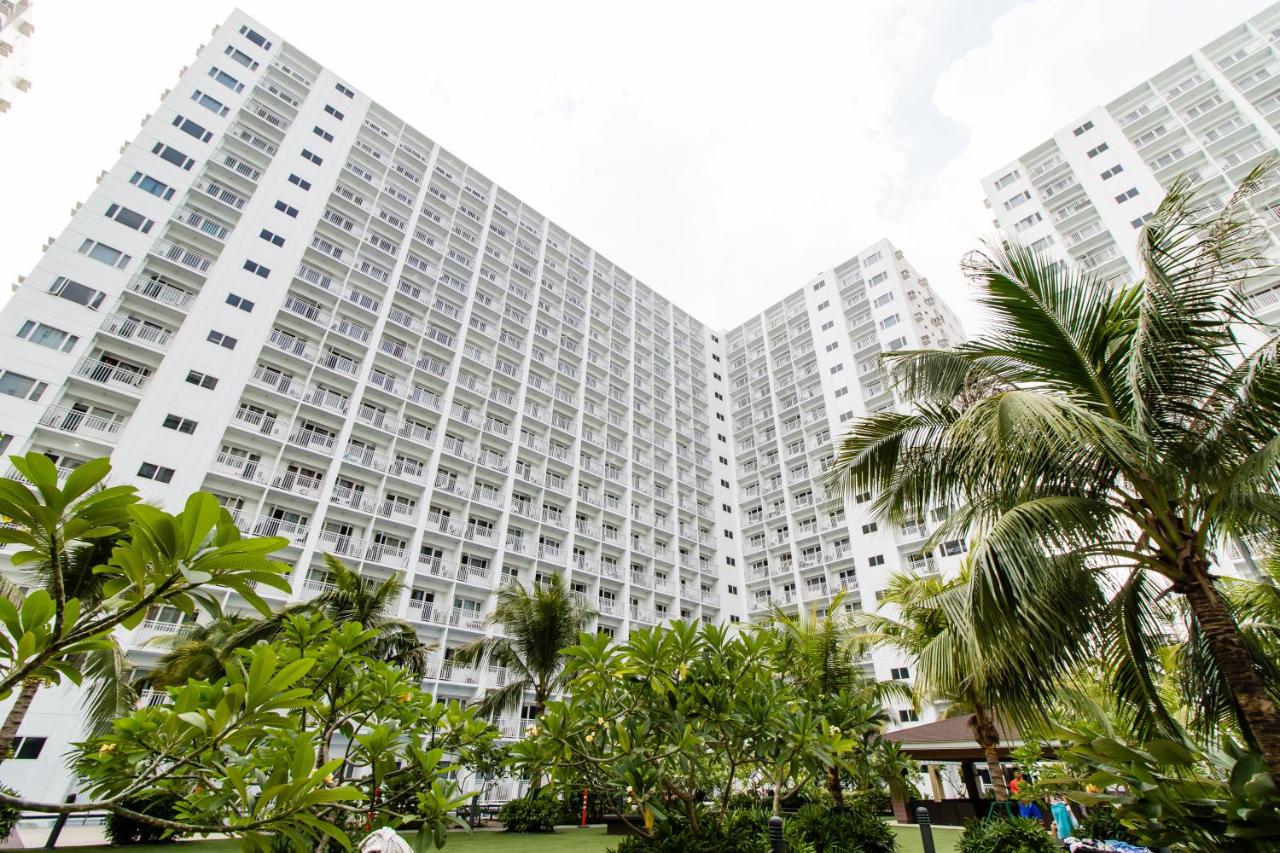 Luxury condo At Shore 1 Tower C1, Mall of Asia Complex Pasay City - B&B