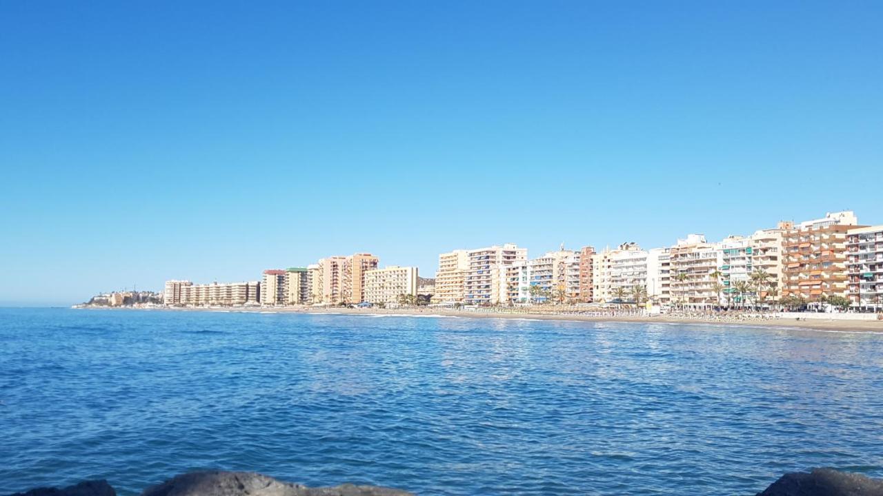 B&B Fuengirola - Fuengirola Los Boliches Ronda 3 VISTAS AL MAR Paseo Maritimo At the Promenade with Sea Views - Bed and Breakfast Fuengirola