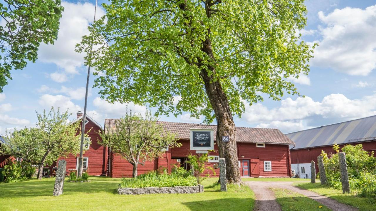 Wikgården B&B - Bed and Breakfast