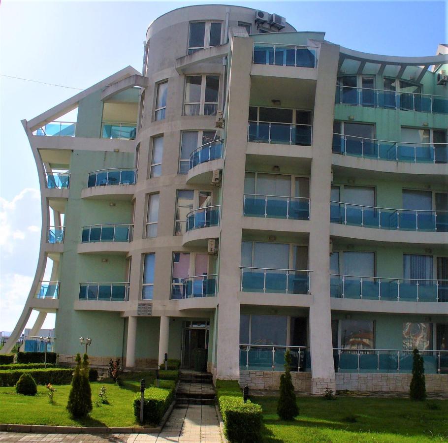 DEA Pasavan Apartments - Bed and Breakfast Ravda