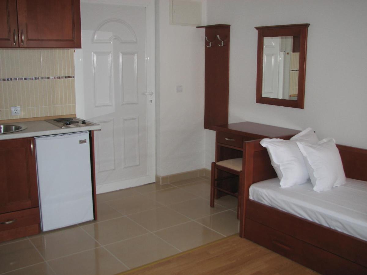 Estudio con balcón y vistas al mar (3 adultos)