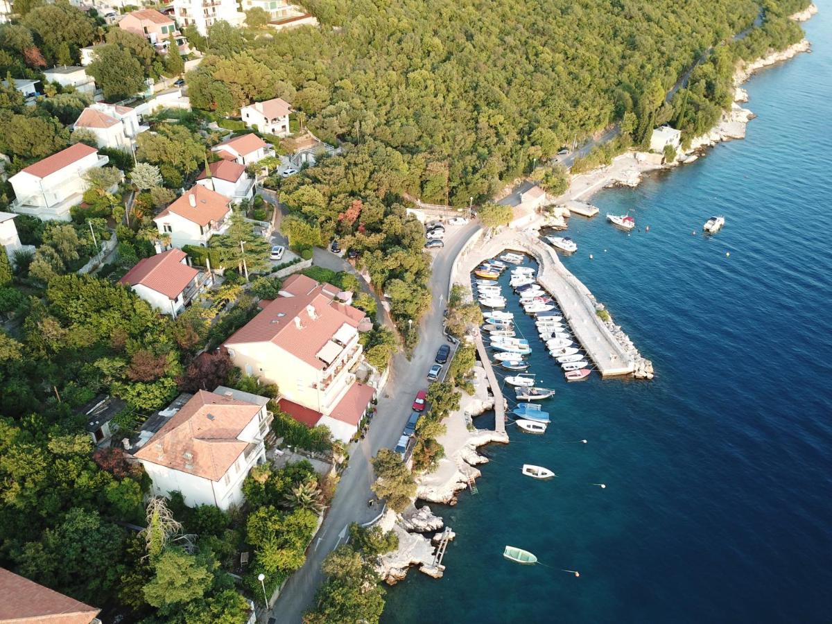 Apartments and Rooms Lucia&Veronica - B&B Dramalj