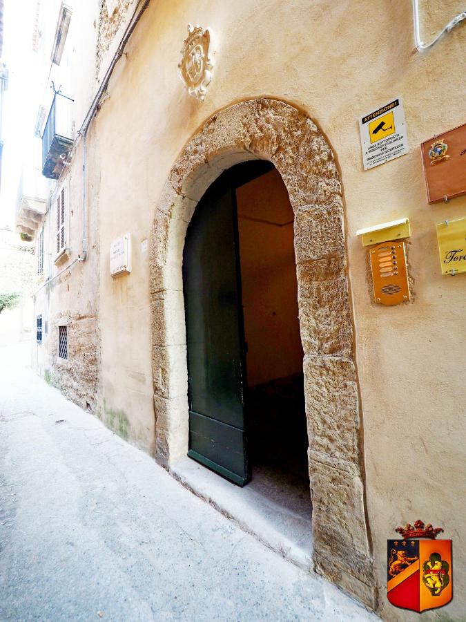 Palazzo Toraldo di Francia - Bed and Breakfast