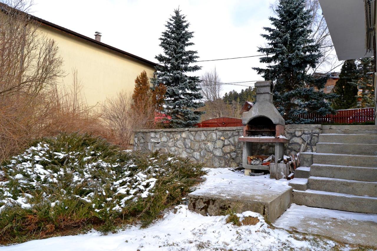VILA MARIS BUSTENI - B&B