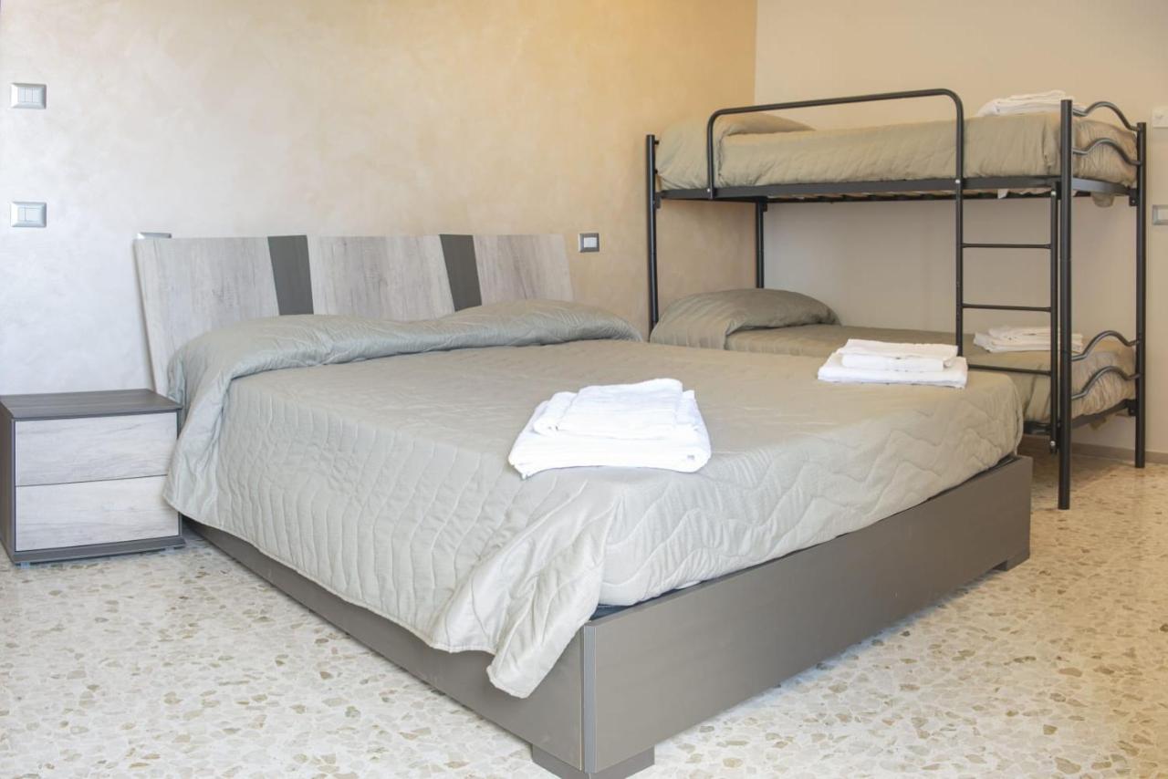 Standard Triple Room with Sea View
