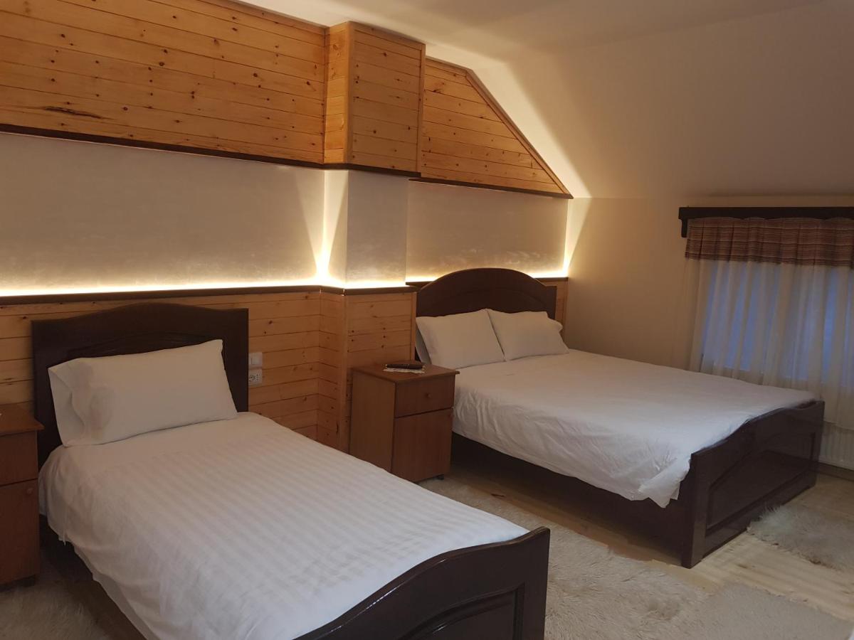 Deluxe Double or Twin Room with Mountain View