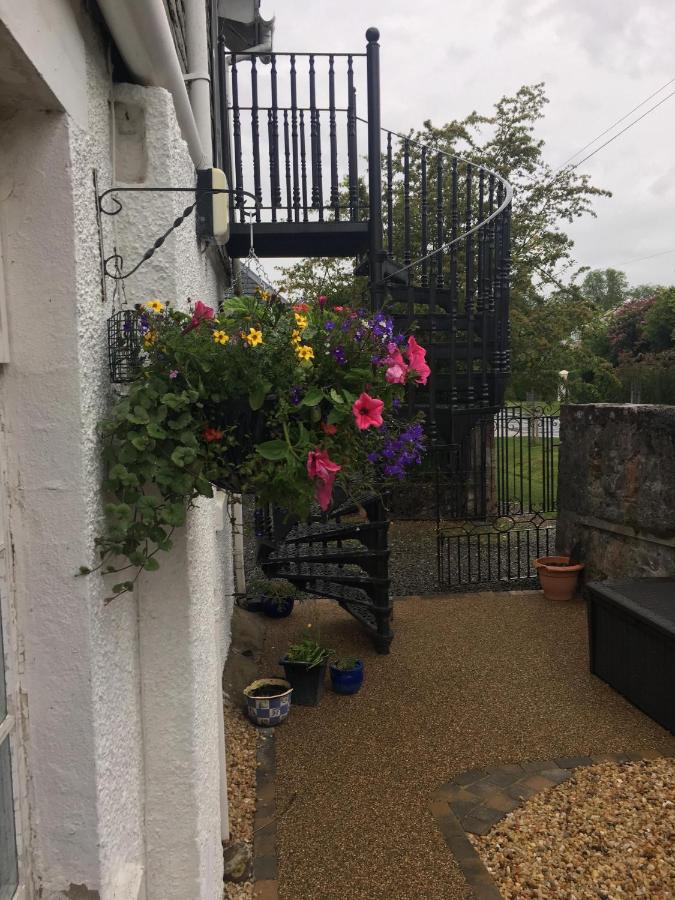 Black Stair Room - En Suite - B&B
